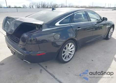 2013 Jaguar Xj z USA, uszkodzony, nr VIN SAJWJ1CD0D8V48391